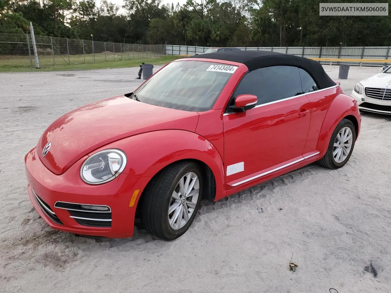 2019 Volkswagen Beetle S VIN: 3VW5DAAT1KM506006 Lot: 74143404