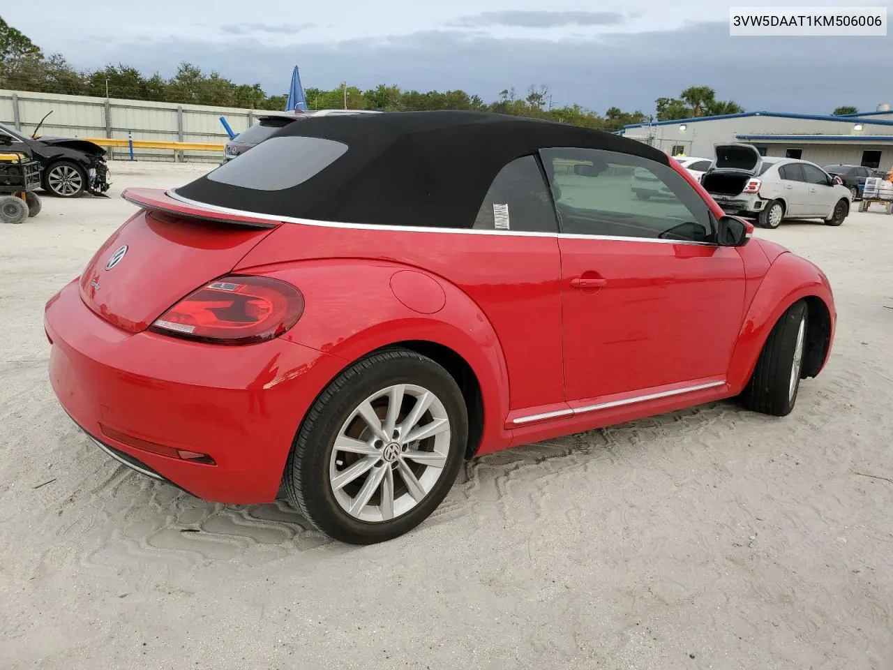 2019 Volkswagen Beetle S VIN: 3VW5DAAT1KM506006 Lot: 74143404