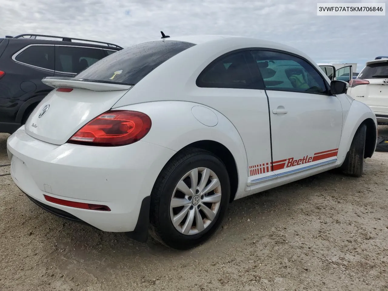 2019 Volkswagen Beetle S VIN: 3VWFD7AT5KM706846 Lot: 74254504