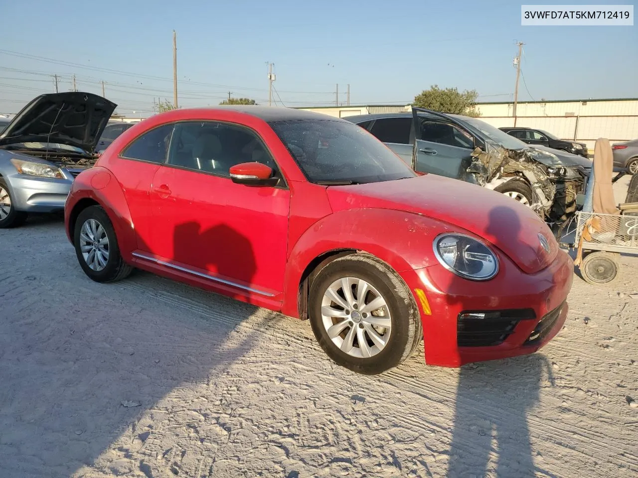 2019 Volkswagen Beetle S VIN: 3VWFD7AT5KM712419 Lot: 75324494