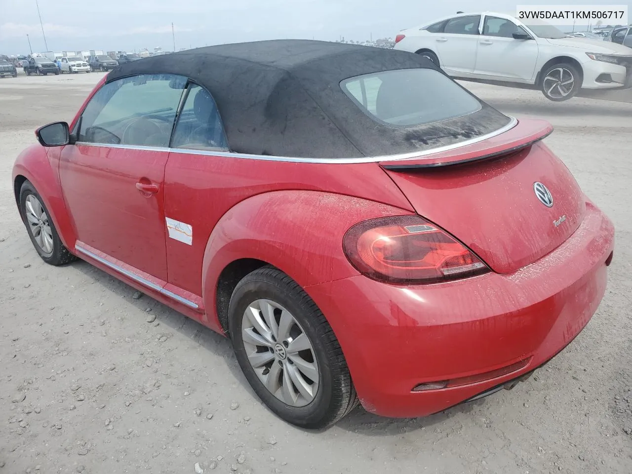 2019 Volkswagen Beetle S VIN: 3VW5DAAT1KM506717 Lot: 76083304