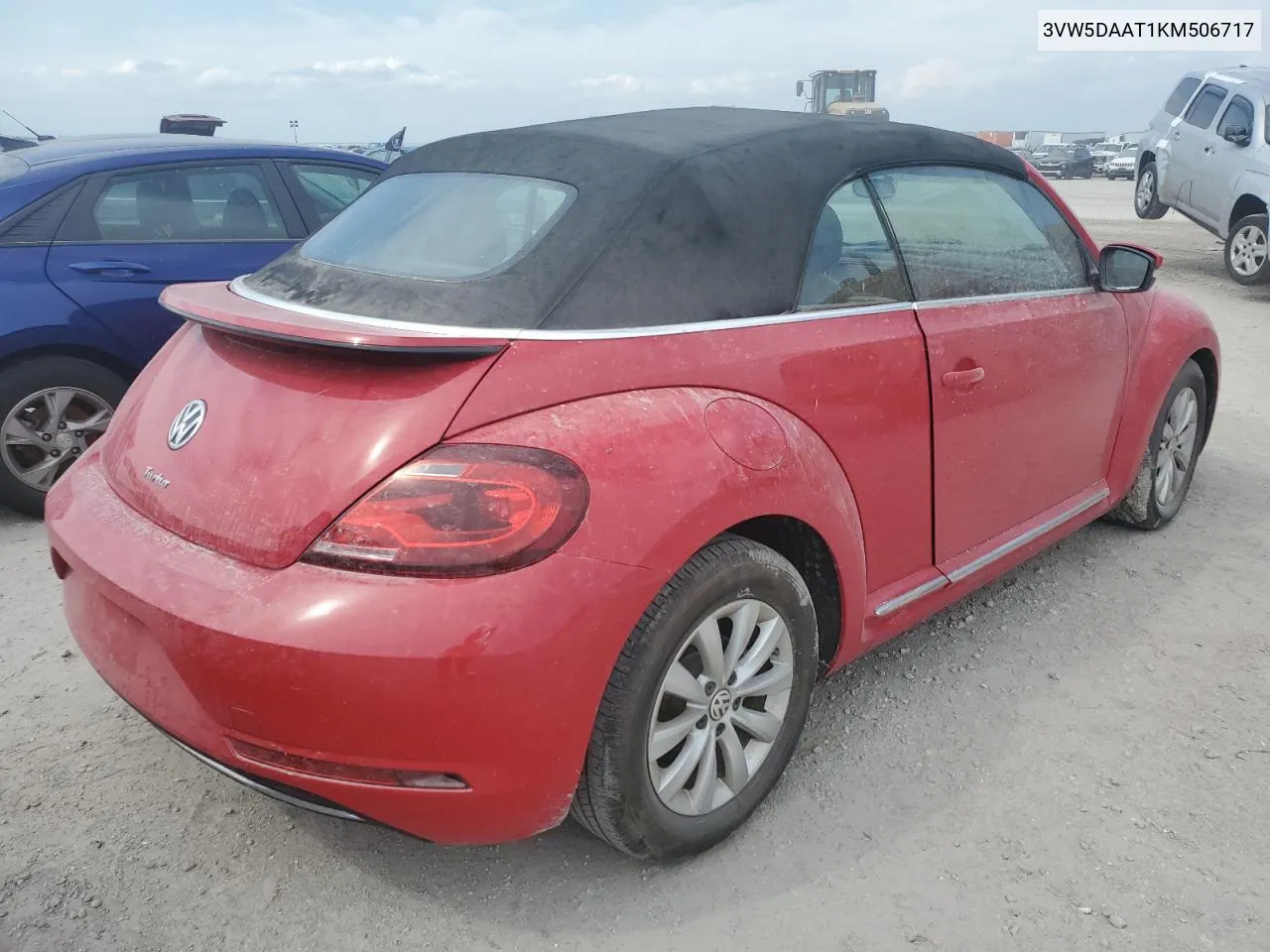 2019 Volkswagen Beetle S VIN: 3VW5DAAT1KM506717 Lot: 76083304