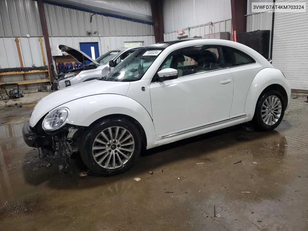 2019 Volkswagen Beetle S VIN: 3VWFD7AT4KM703324 Lot: 77000024