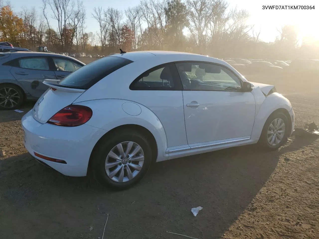 2019 Volkswagen Beetle S VIN: 3VWFD7AT1KM700364 Lot: 77372794