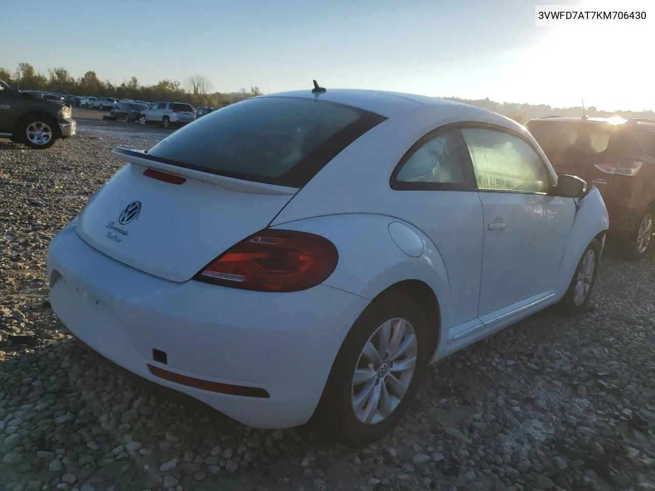 2019 Volkswagen Beetle S VIN: 3VWFD7AT7KM706430 Lot: 79494194