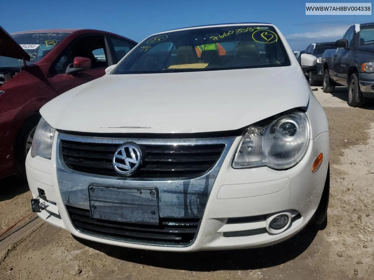 2011 Volkswagen Eos Komfort VIN: WVWBW7AH8BV004338 Lot: 76603584