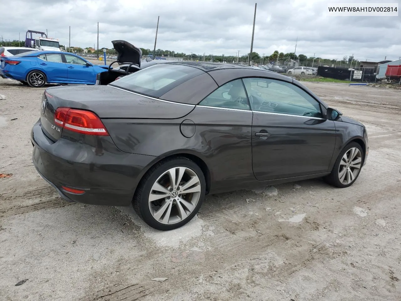 WVWFW8AH1DV002814 2013 Volkswagen Eos Lux