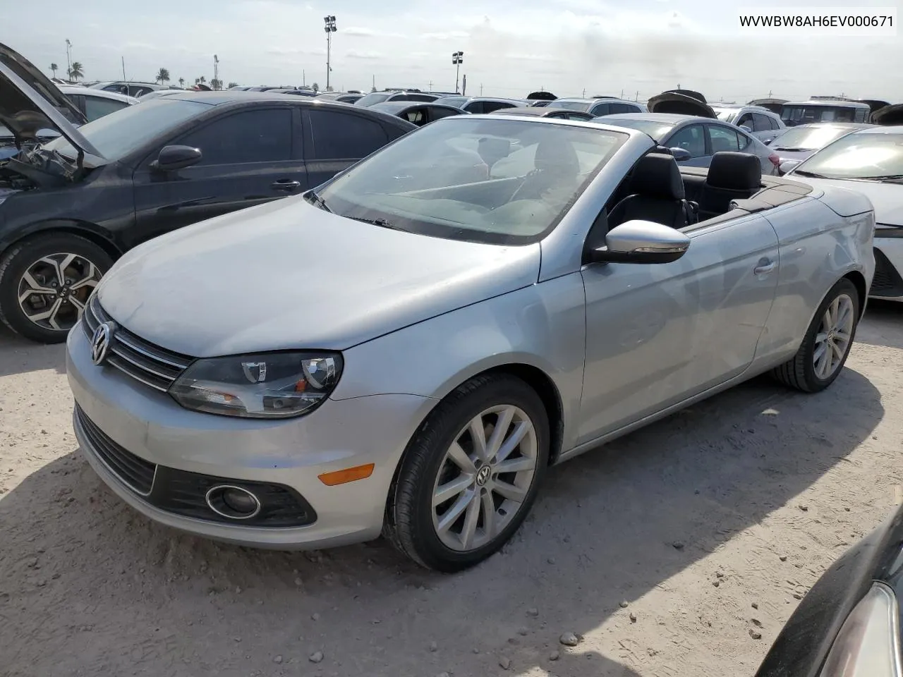 2014 Volkswagen Eos Komfort VIN: WVWBW8AH6EV000671 Lot: 76680754