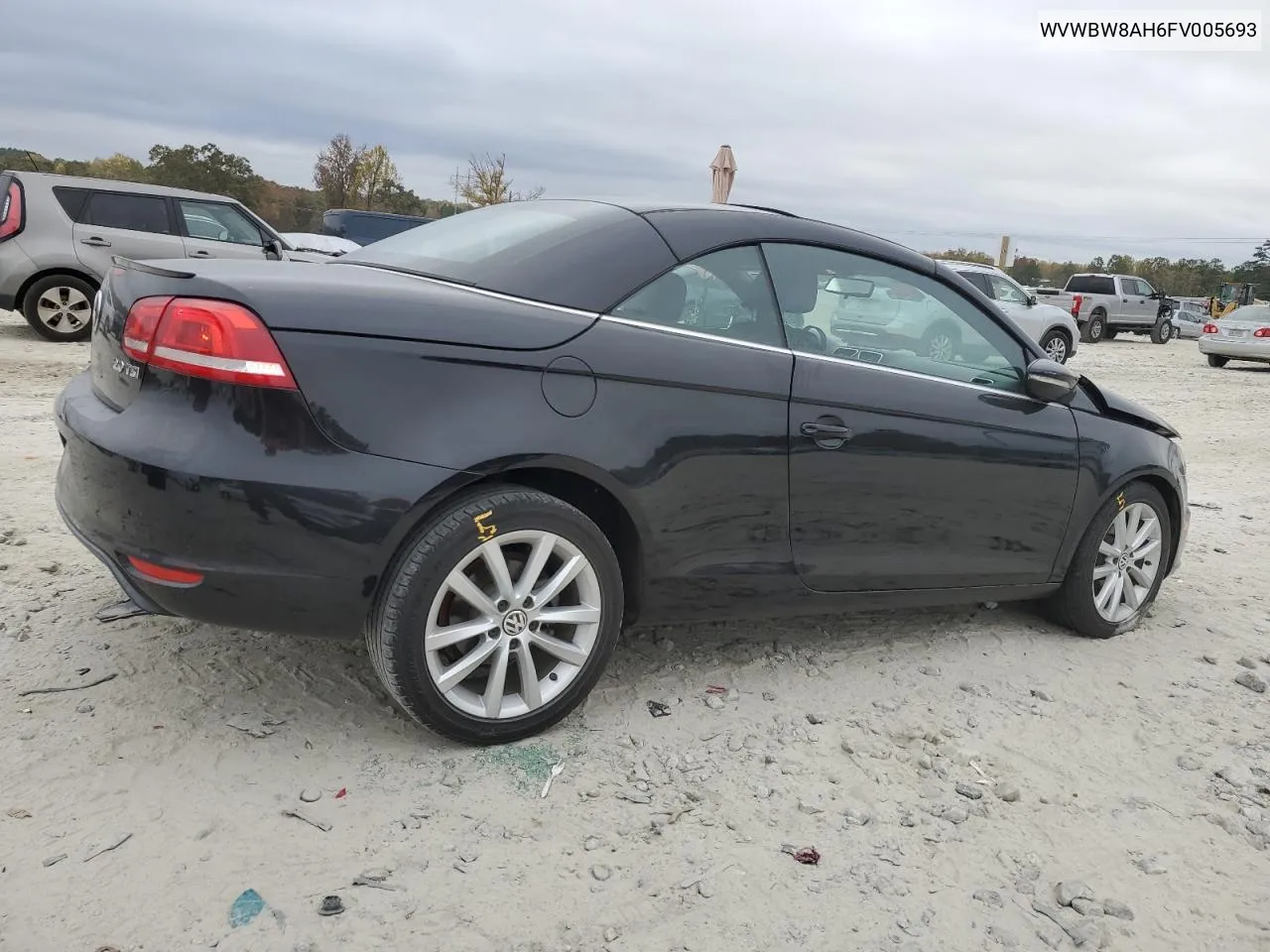 2015 Volkswagen Eos Komfort VIN: WVWBW8AH6FV005693 Lot: 79176614