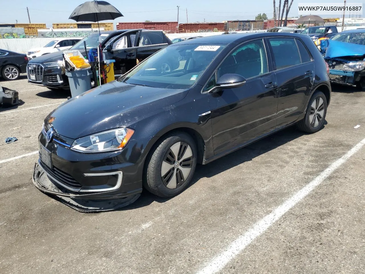 2016 Volkswagen E-Golf Se VIN: WVWKP7AU5GW916887 Lot: 59017344