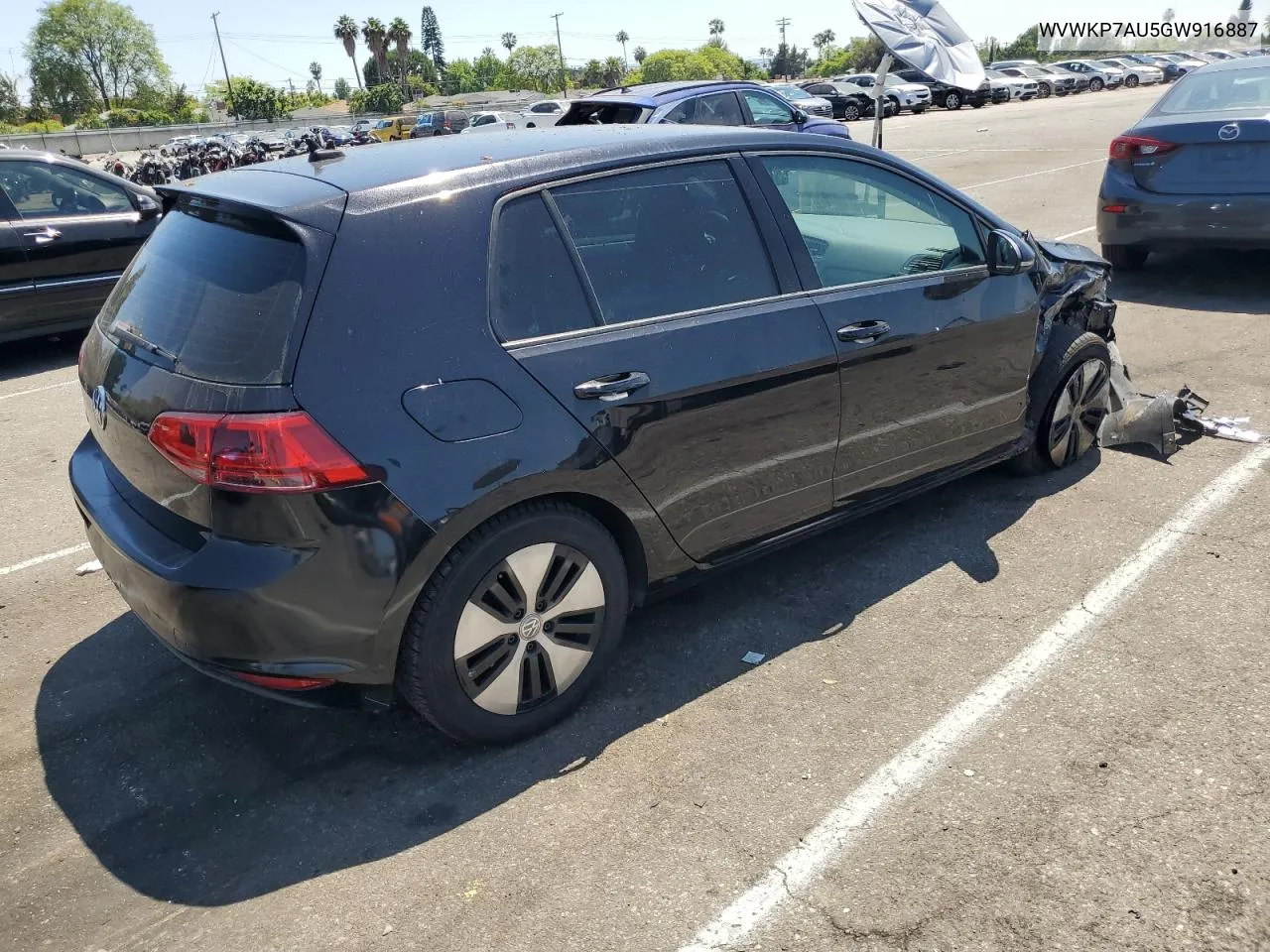 2016 Volkswagen E-Golf Se VIN: WVWKP7AU5GW916887 Lot: 59017344