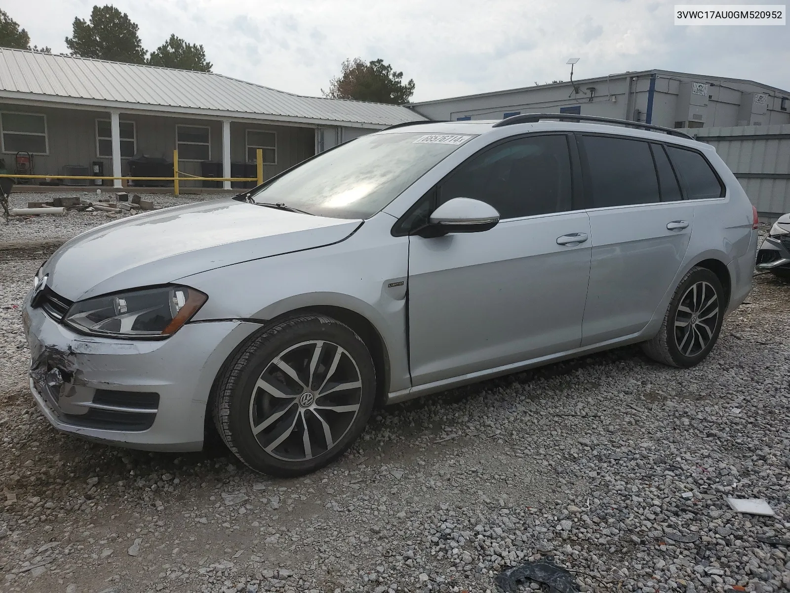 3VWC17AU0GM520952 2016 Volkswagen Golf Sportwagen S