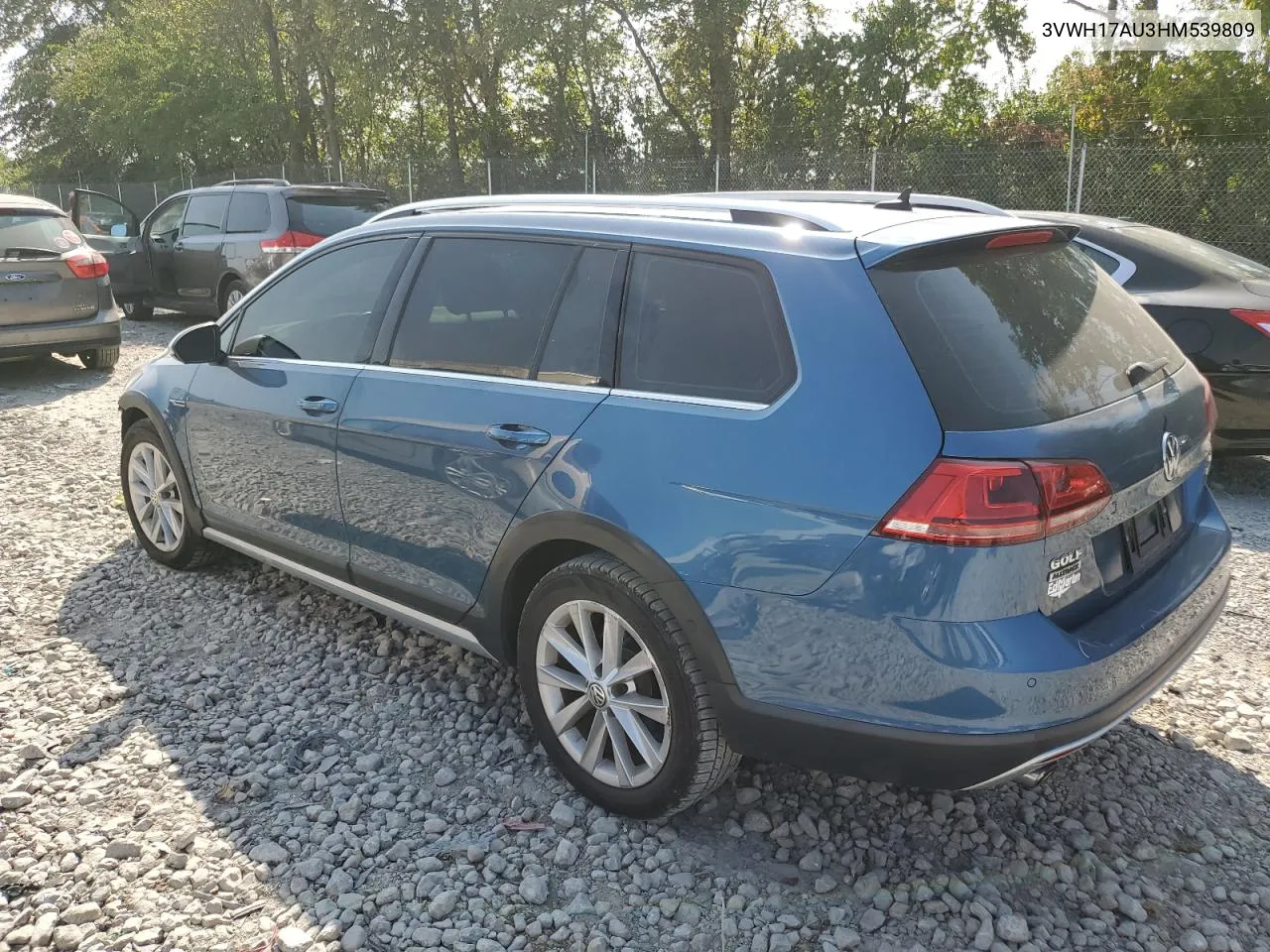 3VWH17AU3HM539809 2017 Volkswagen Golf Alltrack S