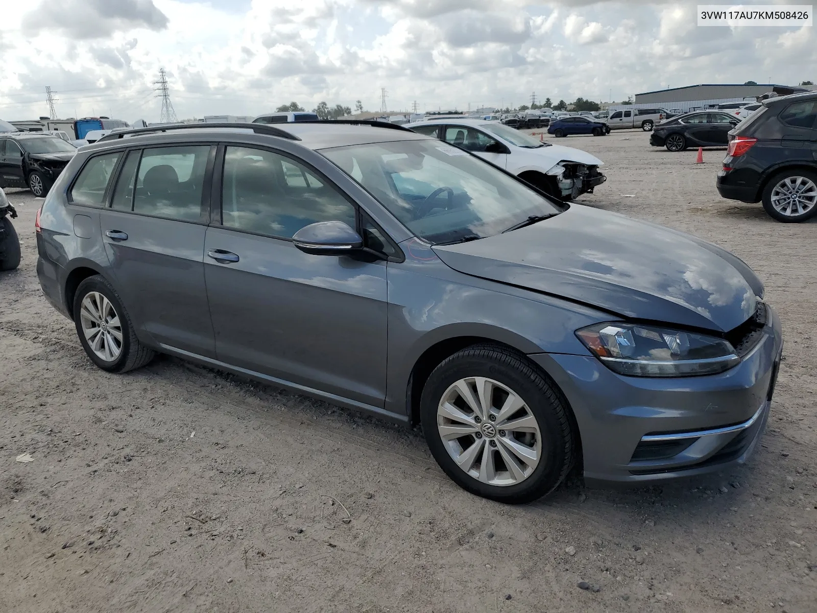 3VW117AU7KM508426 2019 Volkswagen Golf Sportwagen S