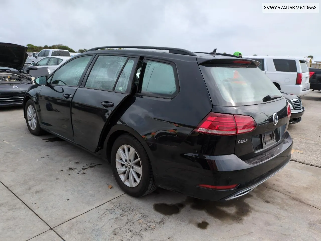 3VWY57AU5KM510663 2019 Volkswagen Golf Sportwagen S