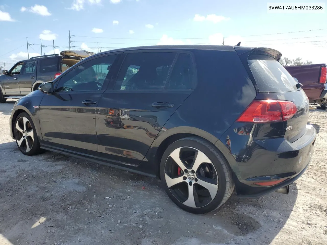 3VW4T7AU6HM033285 2017 Volkswagen Gti S