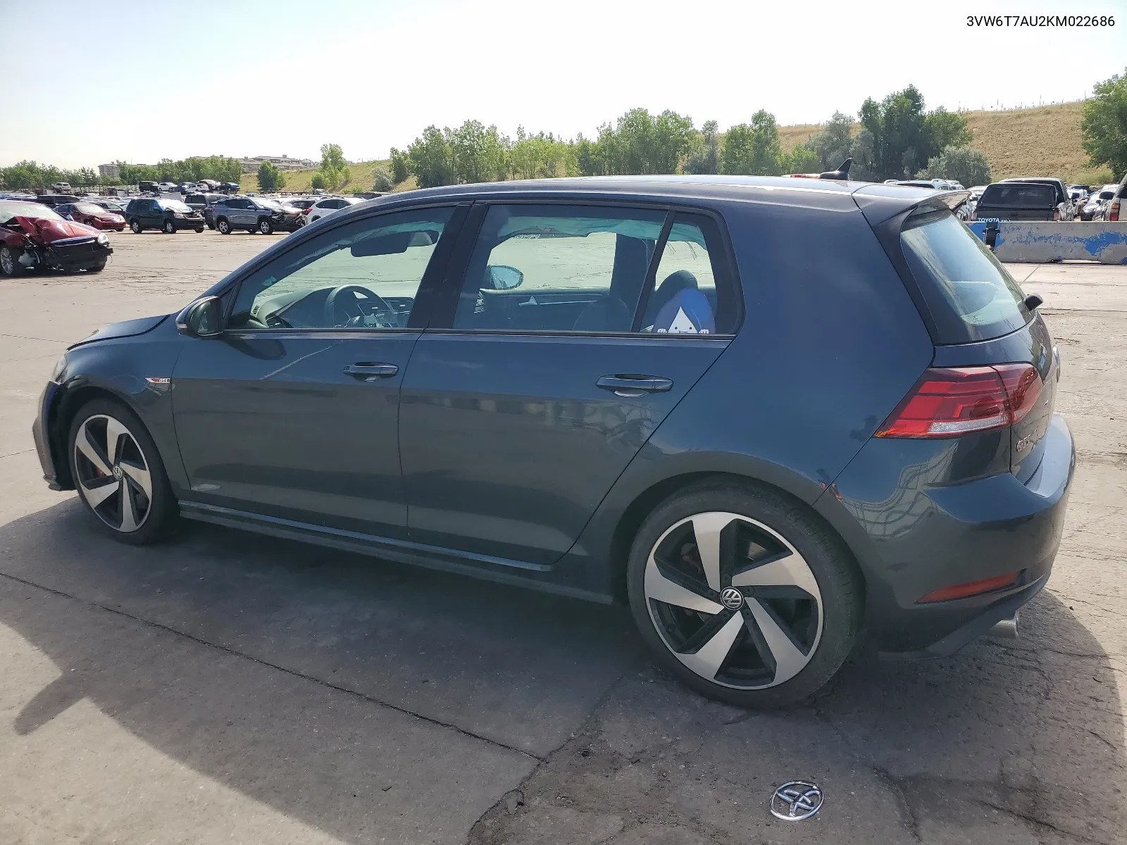 3VW6T7AU2KM022686 2019 Volkswagen Gti S