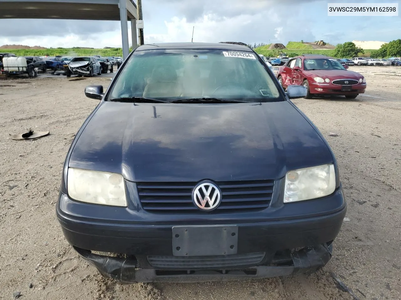 2000 Volkswagen Jetta Gls VIN: 3VWSC29M5YM162598 Lot: 70094264