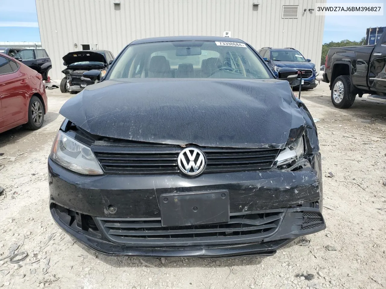 3VWDZ7AJ6BM396827 2011 Volkswagen Jetta Se