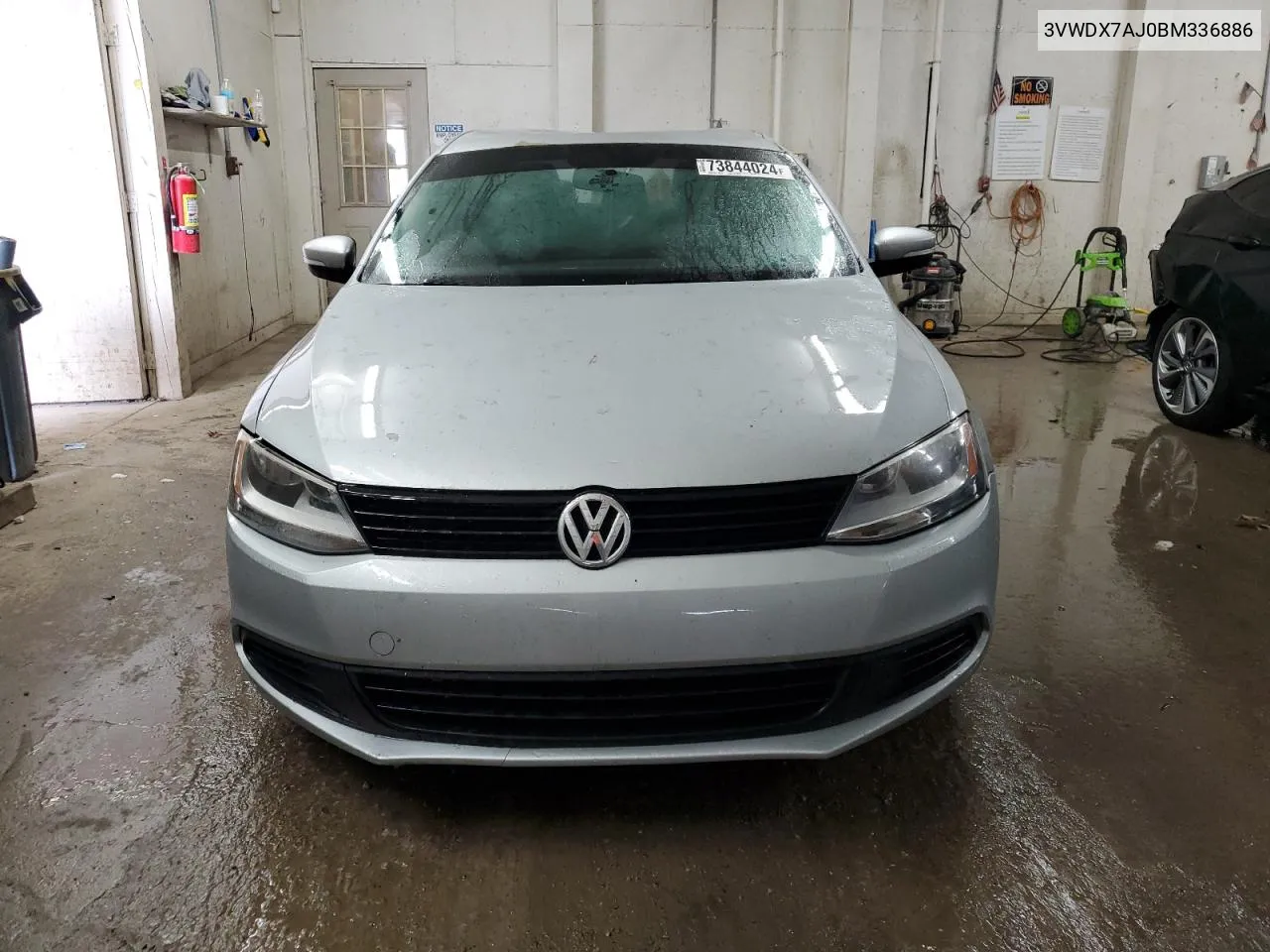 3VWDX7AJ0BM336886 2011 Volkswagen Jetta Se