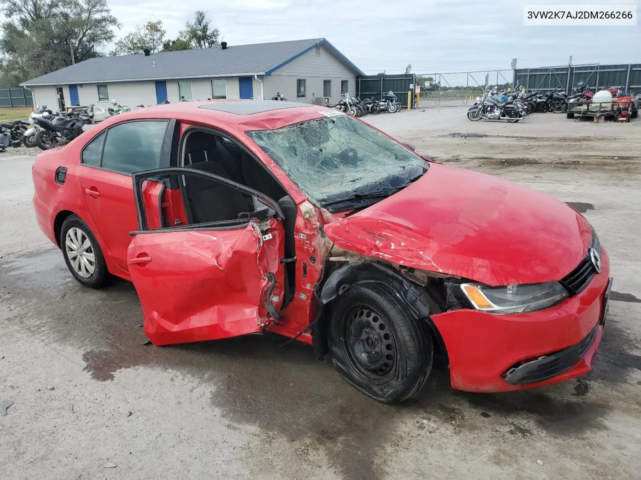 3VW2K7AJ2DM266266 2013 Volkswagen Jetta Base