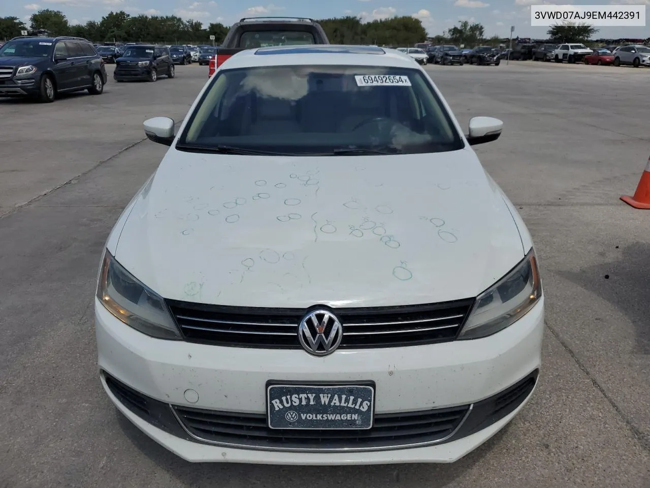 3VWD07AJ9EM442391 2014 Volkswagen Jetta Se