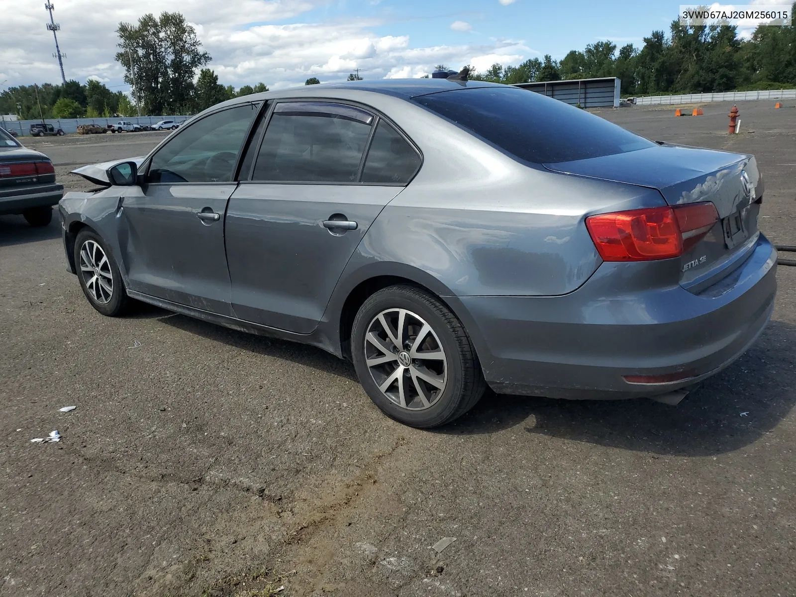 3VWD67AJ2GM256015 2016 Volkswagen Jetta Se