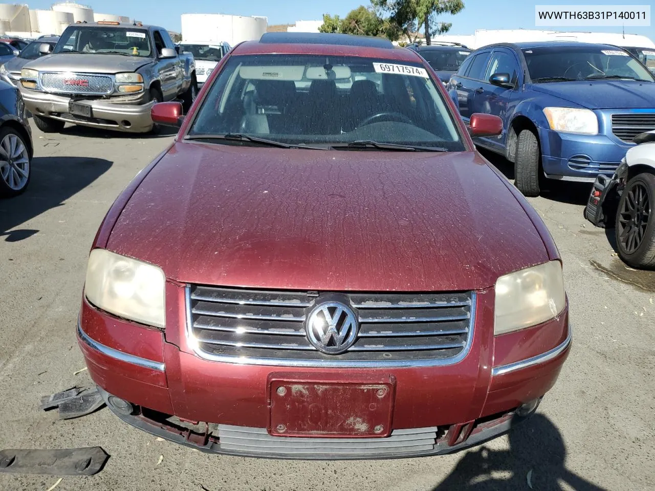 2001 Volkswagen Passat Glx 4Motion VIN: WVWTH63B31P140011 Lot: 69717574