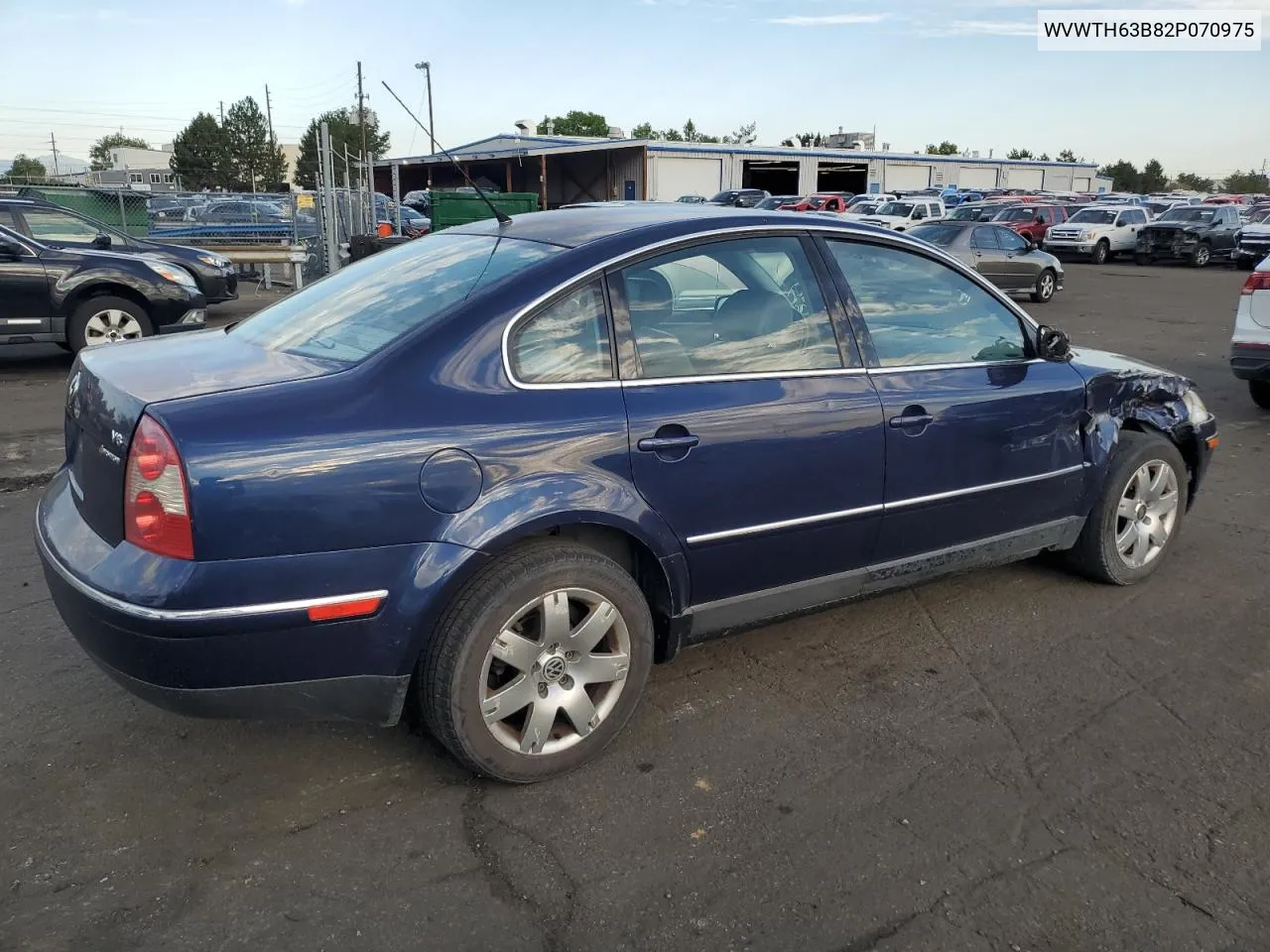 2002 Volkswagen Passat Glx 4Motion VIN: WVWTH63B82P070975 Lot: 69512334