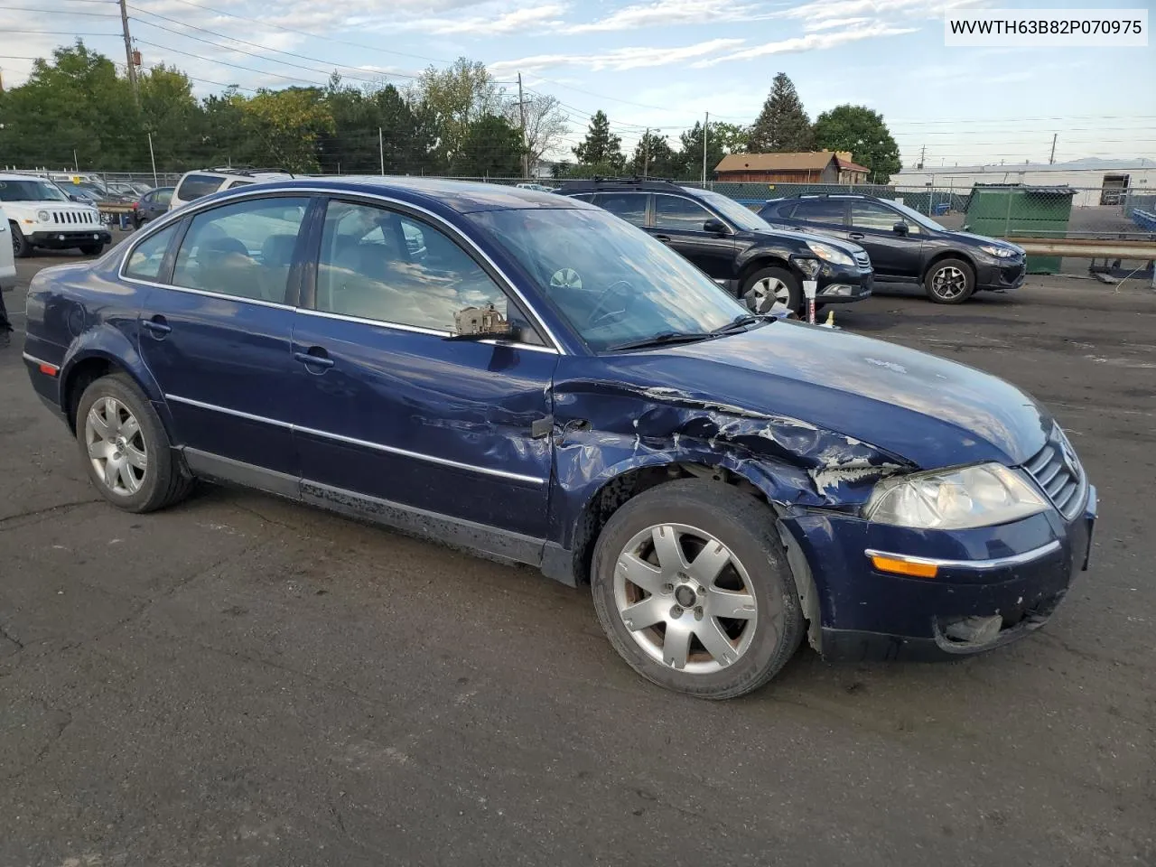 2002 Volkswagen Passat Glx 4Motion VIN: WVWTH63B82P070975 Lot: 69512334