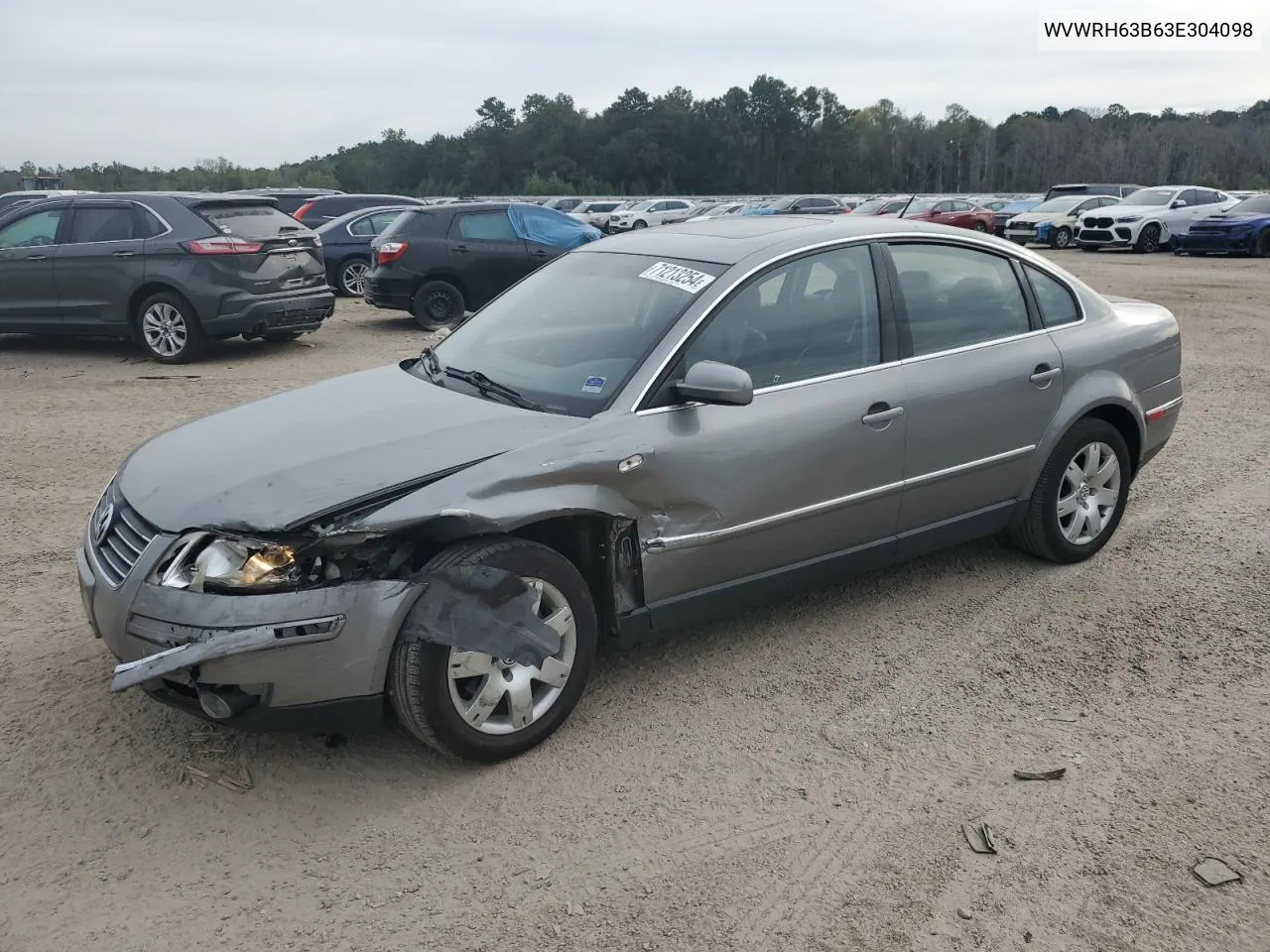 2003 Volkswagen Passat Glx VIN: WVWRH63B63E304098 Lot: 71213254