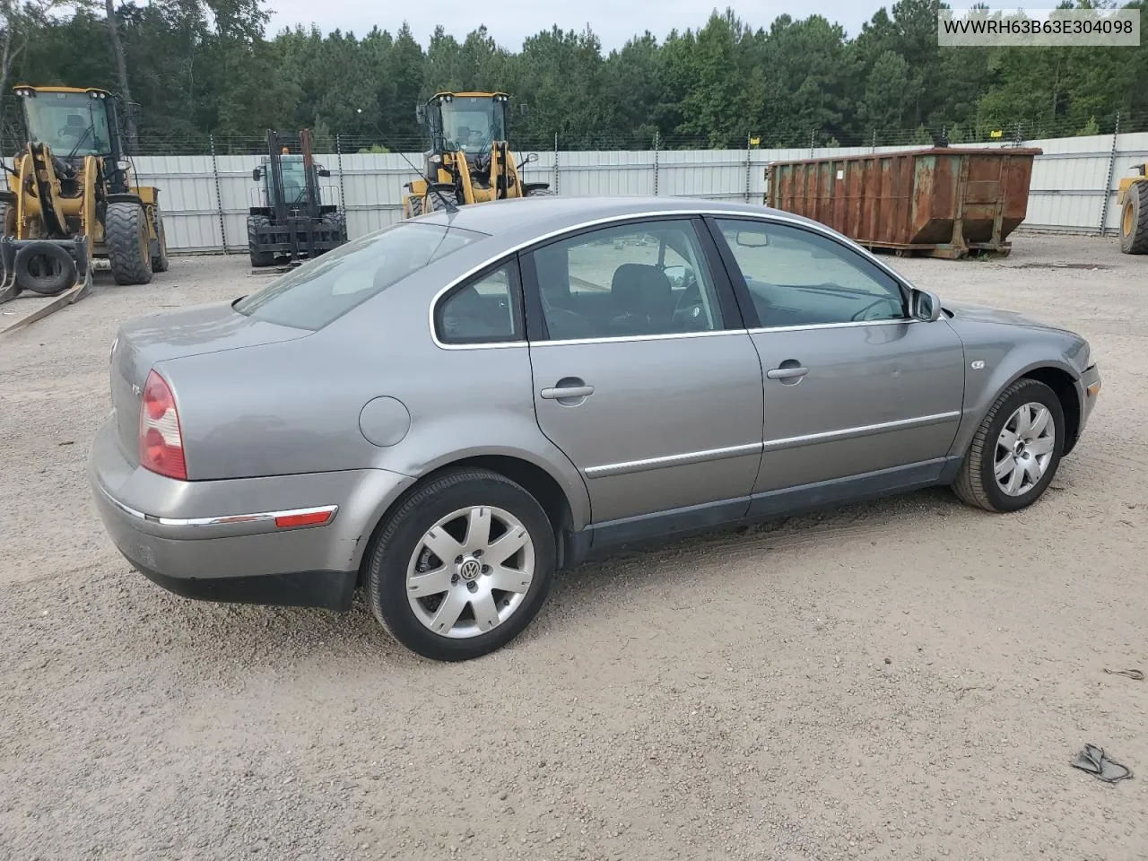 2003 Volkswagen Passat Glx VIN: WVWRH63B63E304098 Lot: 71213254