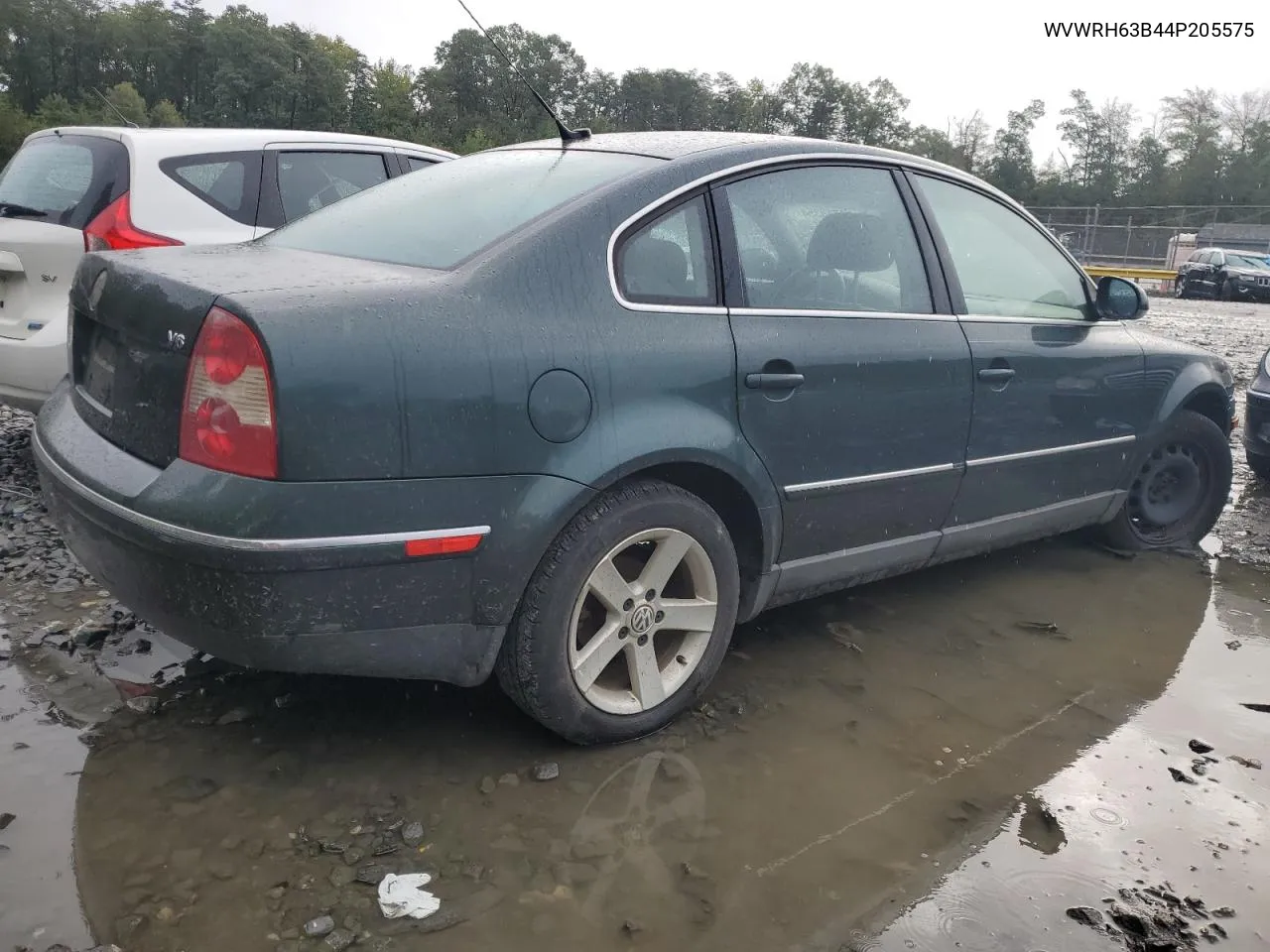 2004 Volkswagen Passat Glx VIN: WVWRH63B44P205575 Lot: 71710354