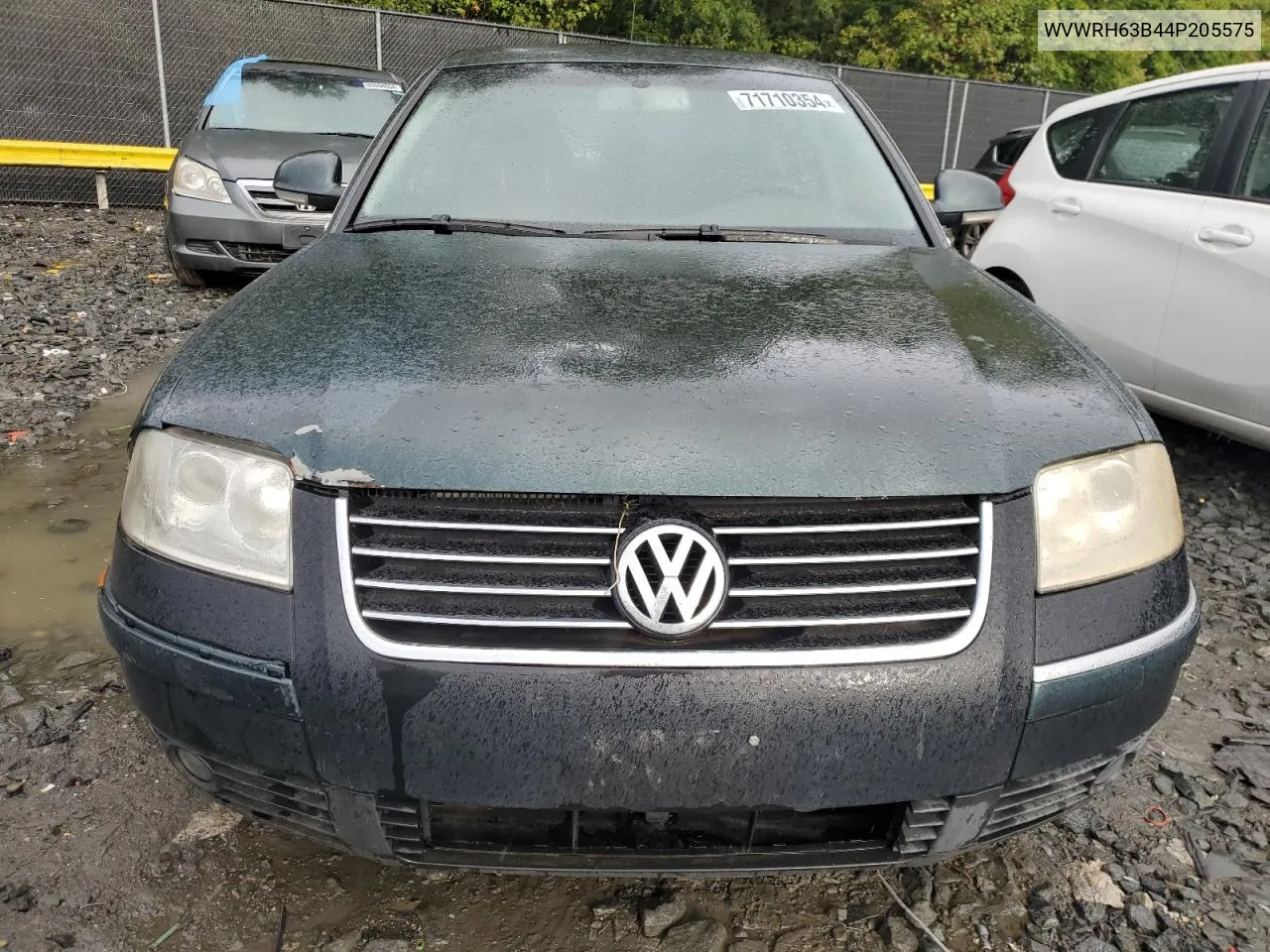 2004 Volkswagen Passat Glx VIN: WVWRH63B44P205575 Lot: 71710354