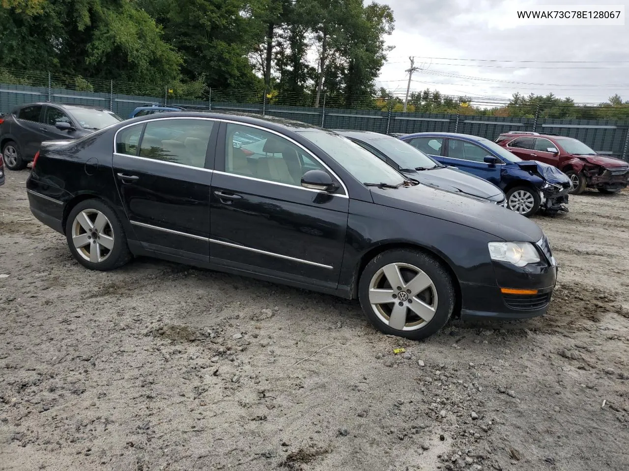 2008 Volkswagen Passat Komfort VIN: WVWAK73C78E128067 Lot: 72686954