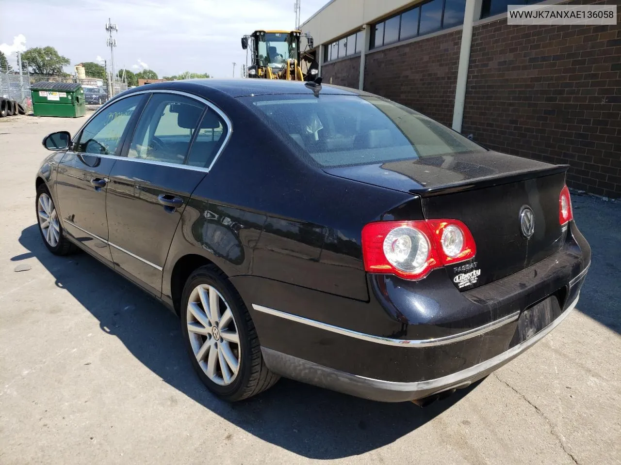 WVWJK7ANXAE136058 2010 Volkswagen Passat Komfort