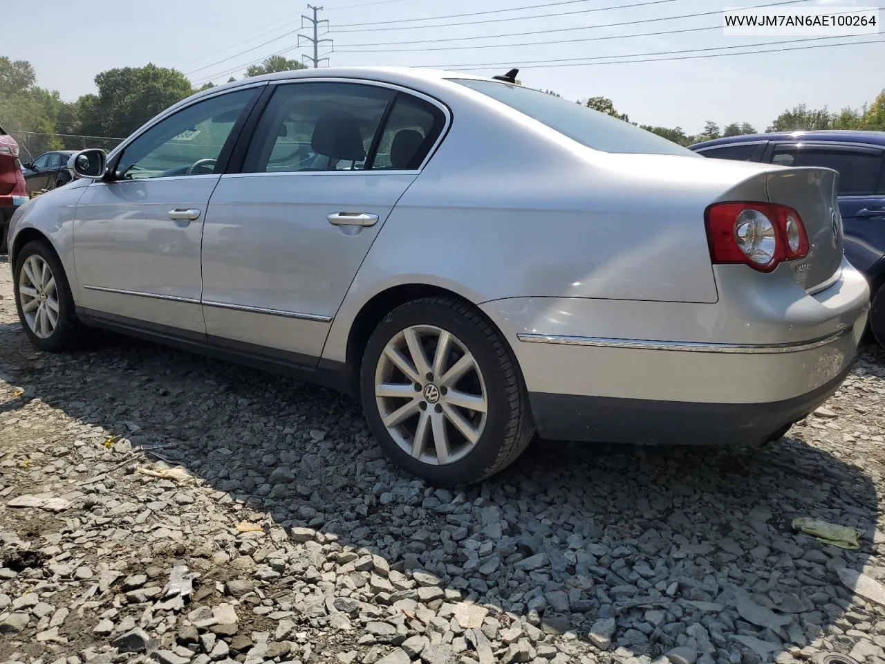 2010 Volkswagen Passat Komfort VIN: WVWJM7AN6AE100264 Lot: 68852274