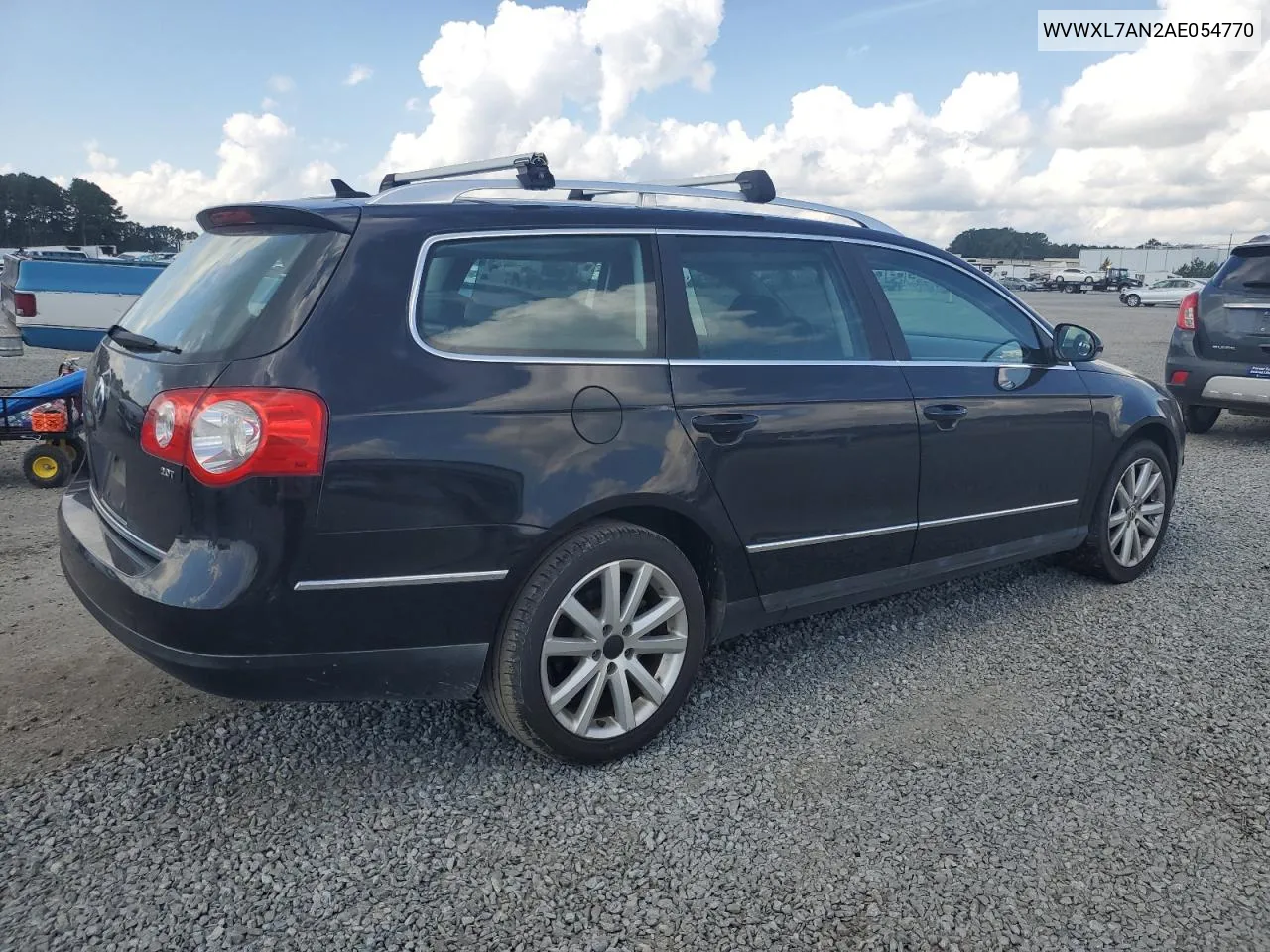 2010 Volkswagen Passat Komfort VIN: WVWXL7AN2AE054770 Lot: 71562074