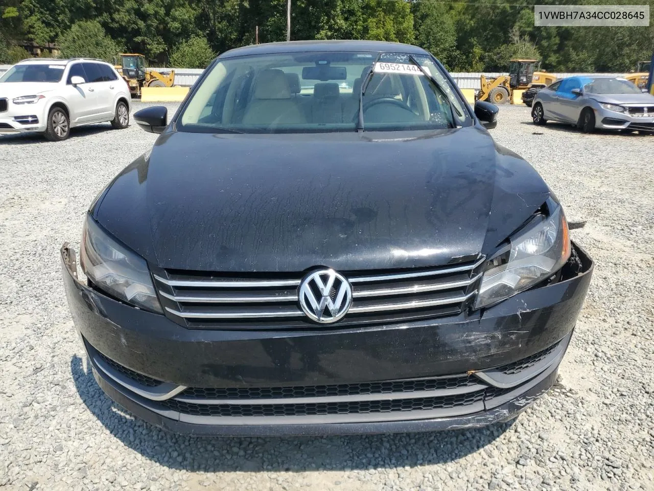 1VWBH7A34CC028645 2012 Volkswagen Passat Se