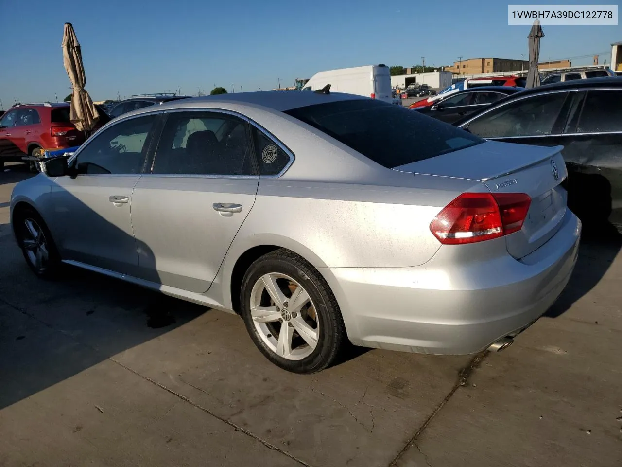 1VWBH7A39DC122778 2013 Volkswagen Passat Se