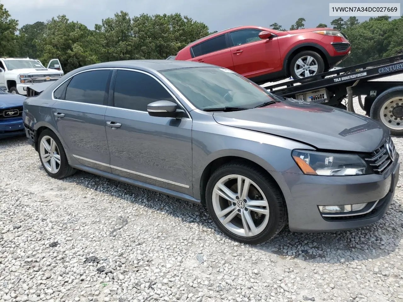 1VWCN7A34DC027669 2013 Volkswagen Passat Sel