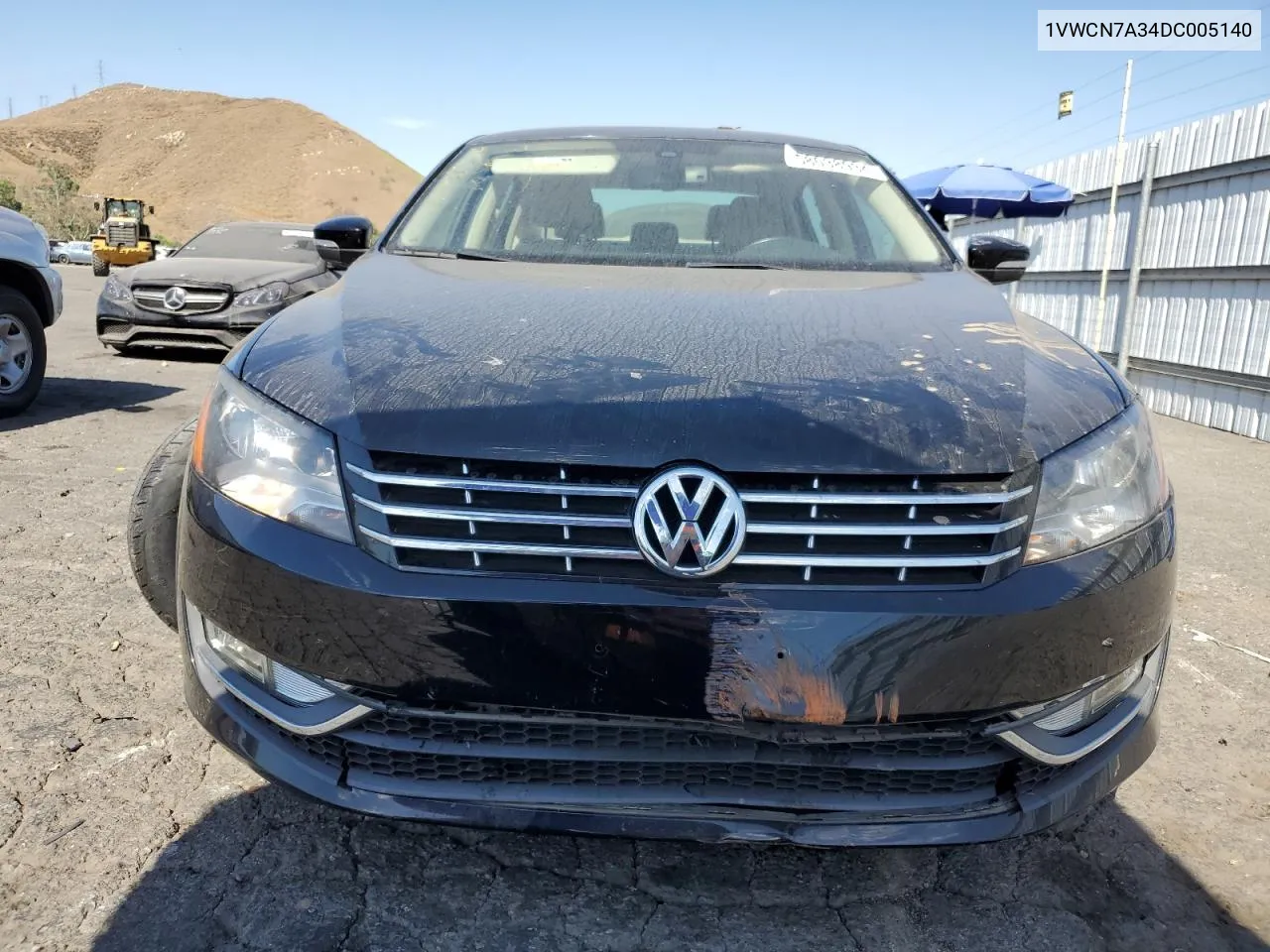 2013 Volkswagen Passat Sel VIN: 1VWCN7A34DC005140 Lot: 58038934