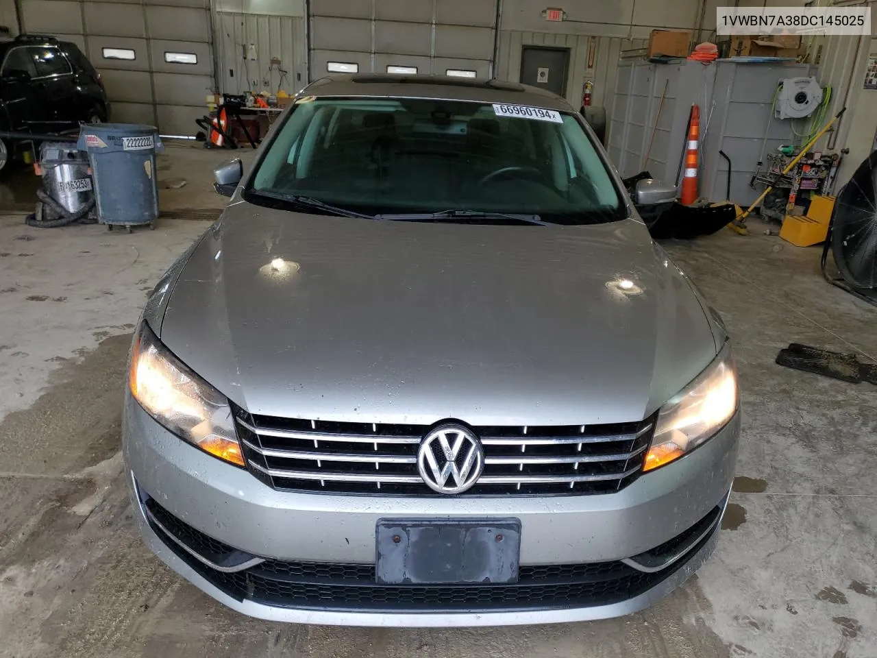 1VWBN7A38DC145025 2013 Volkswagen Passat Se