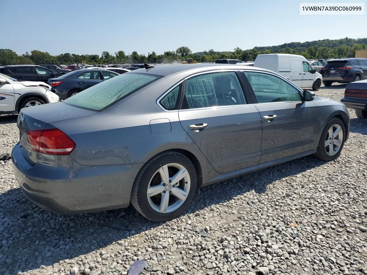 1VWBN7A39DC060999 2013 Volkswagen Passat Se