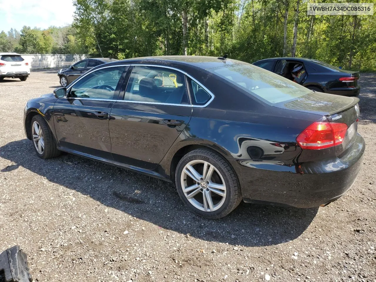 1VWBH7A34DC085316 2013 Volkswagen Passat Se