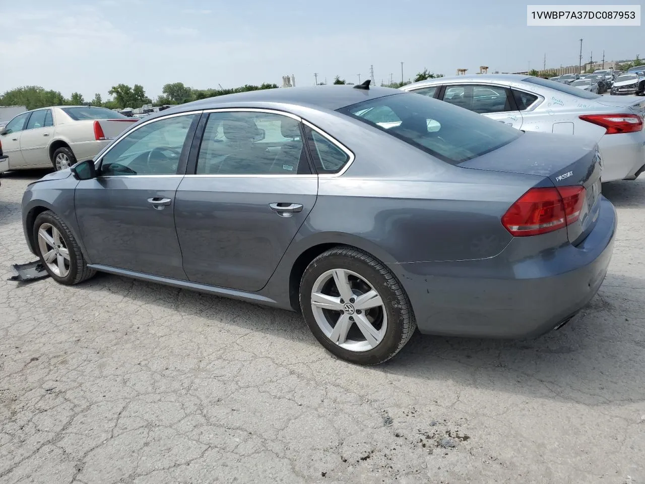 1VWBP7A37DC087953 2013 Volkswagen Passat Se