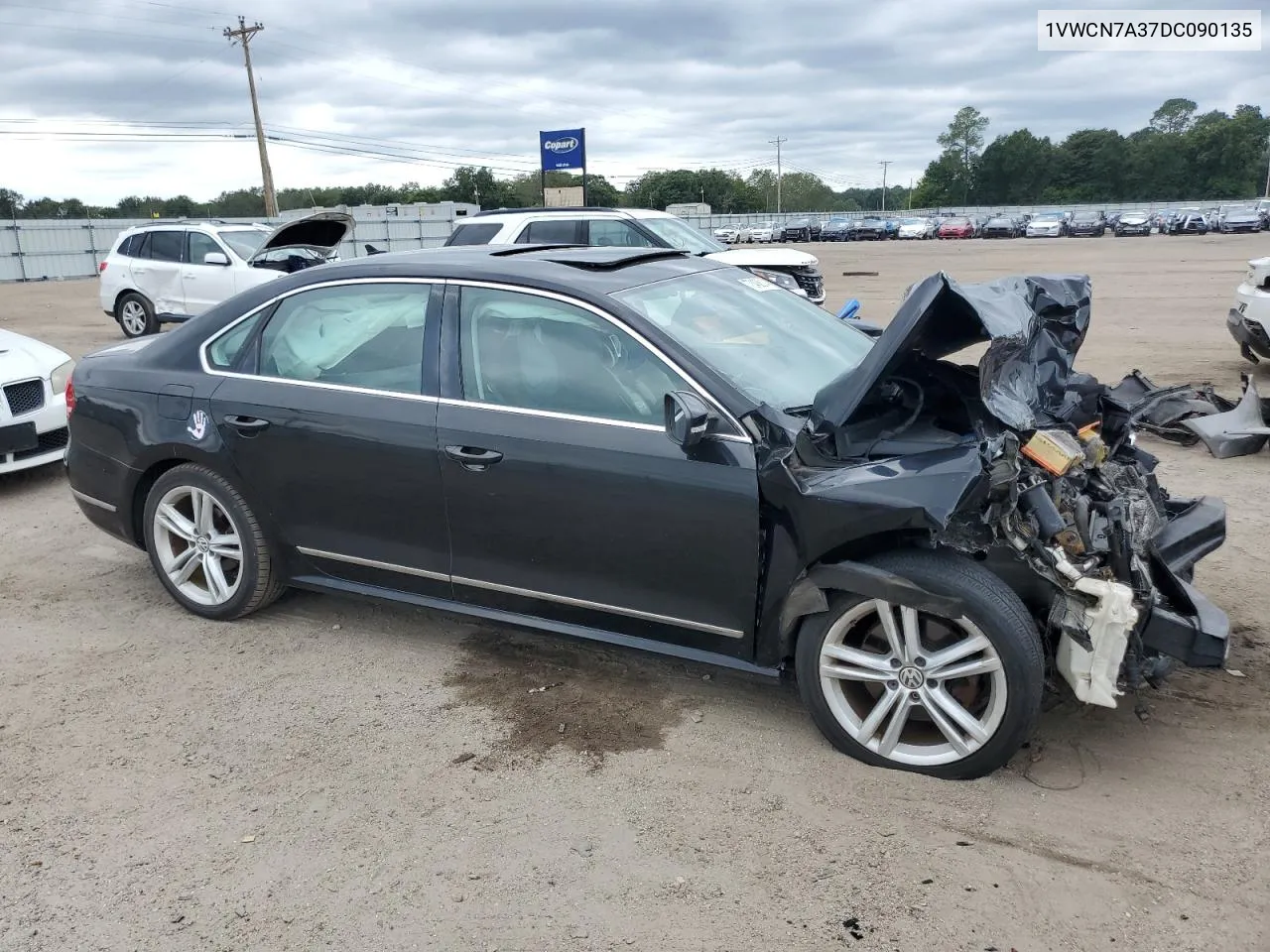 2013 Volkswagen Passat Sel VIN: 1VWCN7A37DC090135 Lot: 70438014