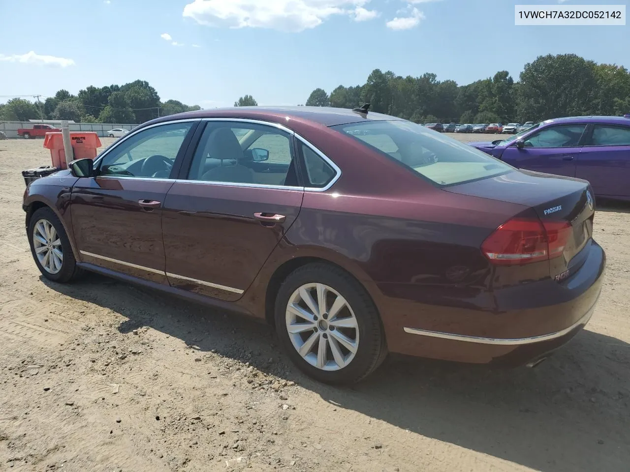 2013 Volkswagen Passat Sel VIN: 1VWCH7A32DC052142 Lot: 70487834