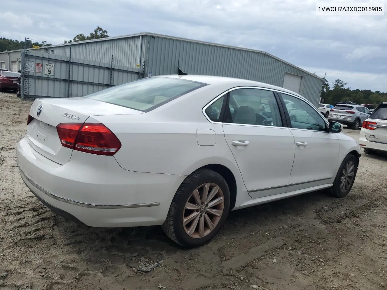 1VWCH7A3XDC015985 2013 Volkswagen Passat Sel