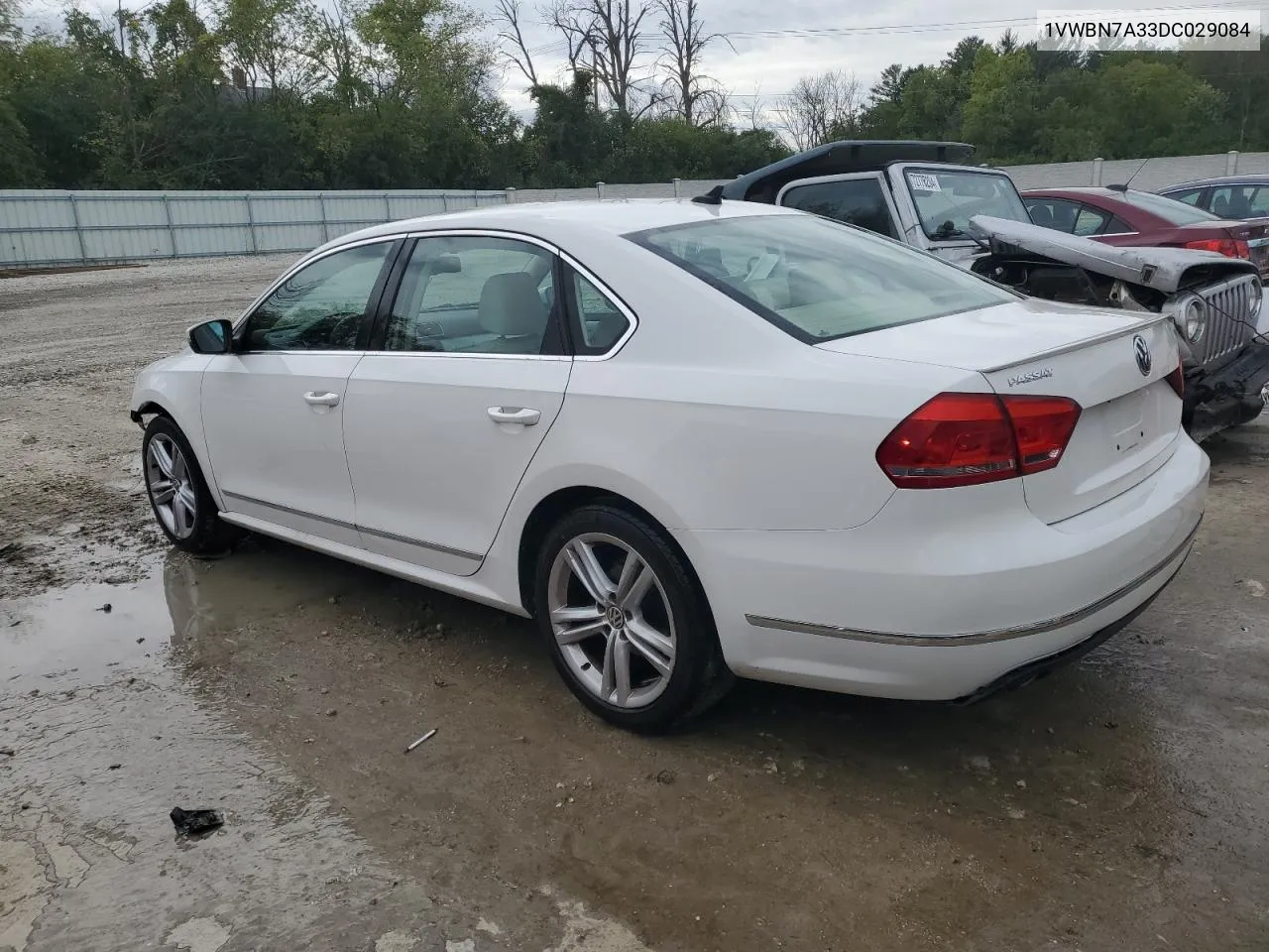 1VWBN7A33DC029084 2013 Volkswagen Passat Se